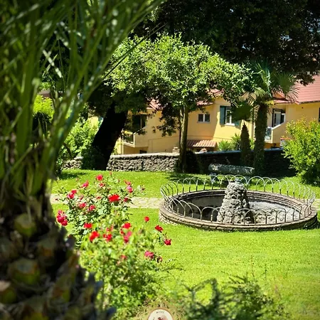 Il Cavalier D'arpino Otel 3*