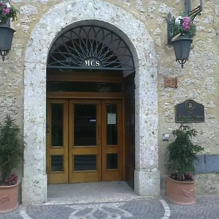 Il Cavalier D'arpino 3* Arpino