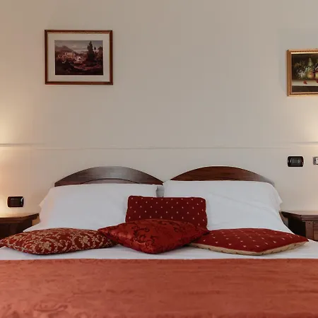 Il Cavalier D'arpino Otel Arpino