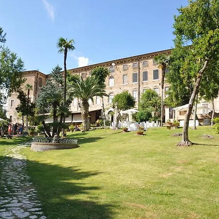 Il Cavalier D'arpino Hotel