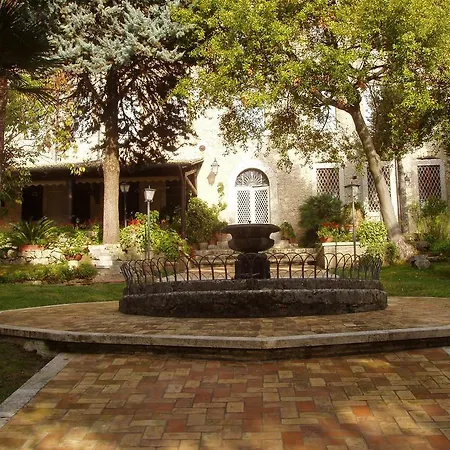 Il Cavalier D'arpino Hotel