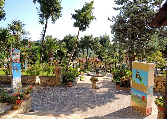 Il Cavalier D'arpino מלון Arpino